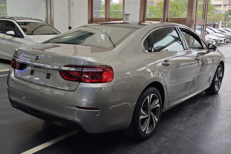 Used Citroen C6 2017 Revised Version 380THP Luxury Edition Exterior 1