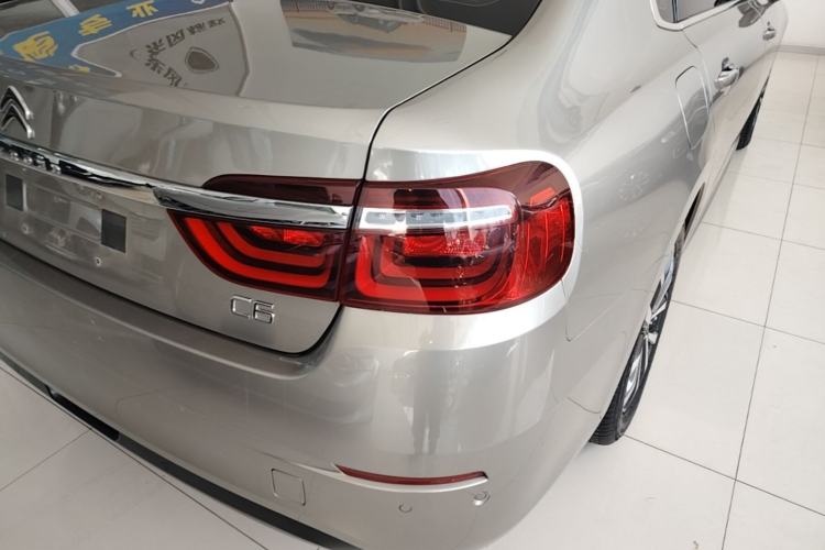 Used Citroen C6 2017 Revised Version 380THP Luxury Edition Exterior 3