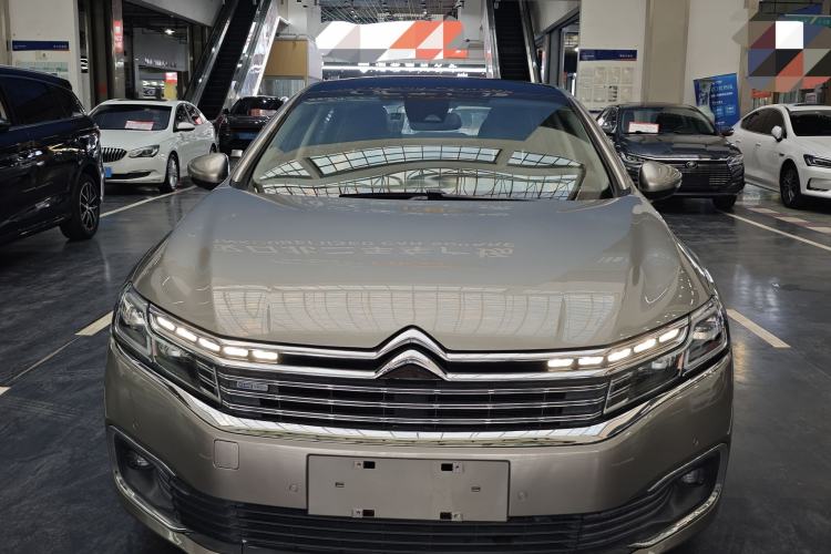 Used Citroen C6 2017 Revised Version 380THP Luxury Edition Exterior 7