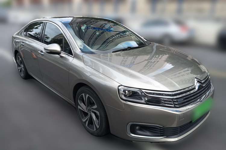 Used Citroen C6 2017 Revised Version 380THP Luxury Edition Front Right 45 Deg