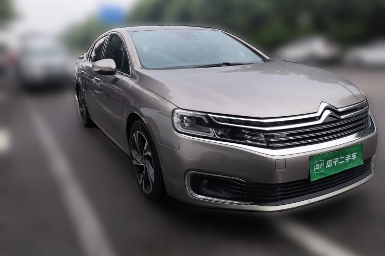 Used Citroen C6 2017 Revised Version 380THP Luxury Edition Front Right 45 Deg