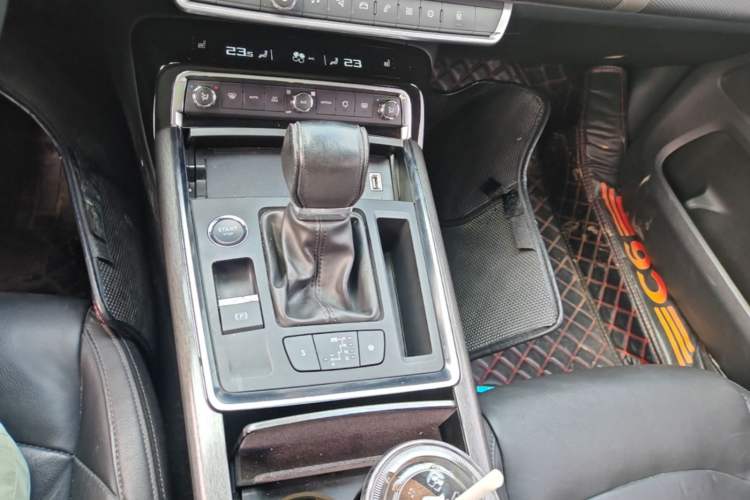 Used Citroen C6 2017 Revised Version 380THP Luxury Edition Gear Lever