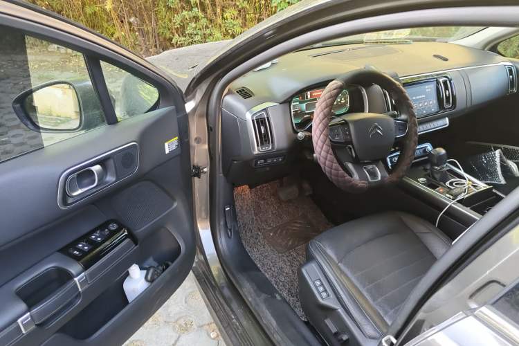 Used Citroen C6 2017 380THP Prestige Model Interior 3