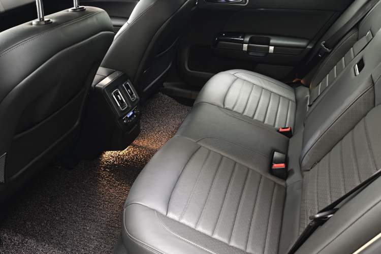 Used Citroen C6 2017 Revised Version 380THP Luxury Edition Interior 3