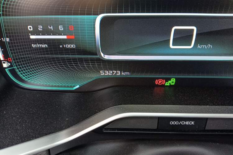 Used Citroen C6 2017 Revised Version 380THP Luxury Edition Odometer Close Up