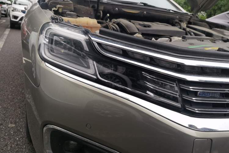 Used Citroen C6 2017 Revised Version 380THP Luxury Edition Right Front Headlight
