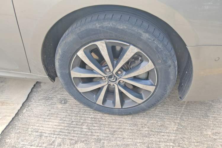 Used Citroen C6 2017 Revised Version 380THP Luxury Edition Right Front Wheel Hub