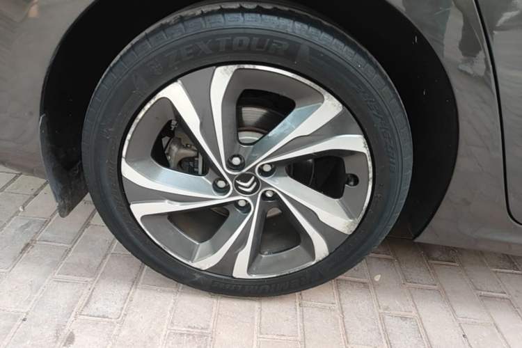 Used Citroen C6 2017 Revised Version 380THP Luxury Edition Right Rear Wheel Hub