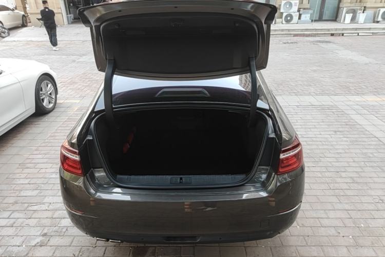 Used Citroen C6 2017 Revised Version 380THP Luxury Edition Trunk