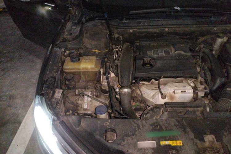 Used Citroen C6 2017 Revised Version 380THP Luxury Edition Engine Bay Right