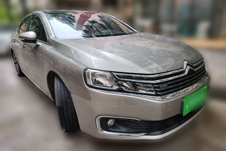 Used Citroen C6 2017 Revised Version 380THP Luxury Edition Front Right 45 Deg