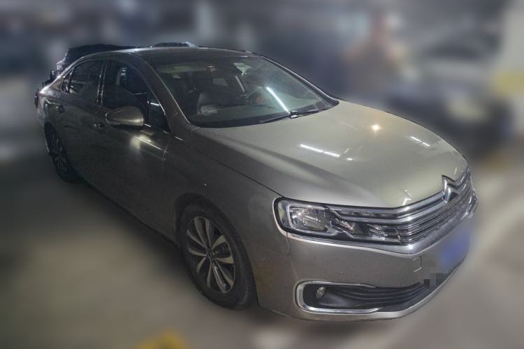 Used Citroen C6 2017 Revised Version 380THP Luxury Edition Front Right 45 Deg