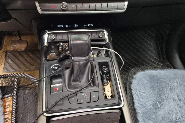 Used Citroen C6 2017 Revised Version 380THP Luxury Edition Gear Lever