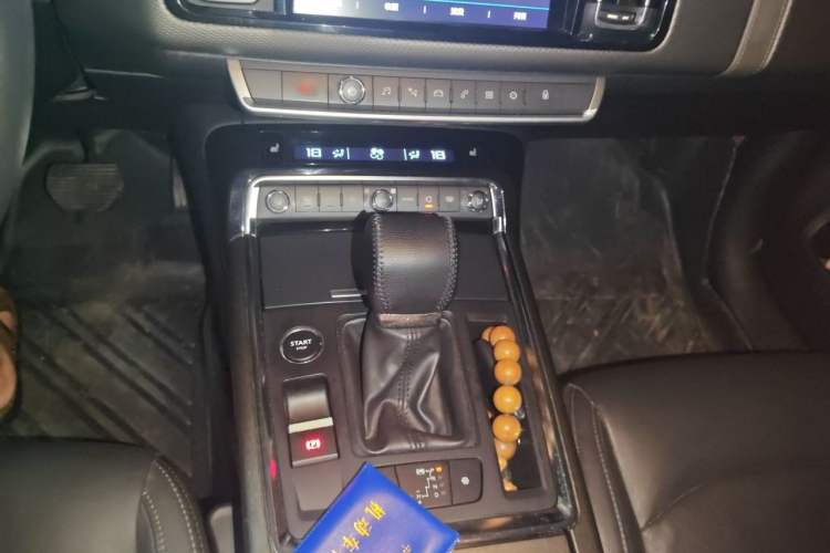 Used Citroen C6 2017 Revised Version 380THP Luxury Edition Gear Lever