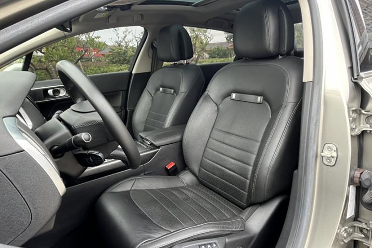 Used Citroen C6 2017 Revised Version 380THP Luxury Edition Interior 1
