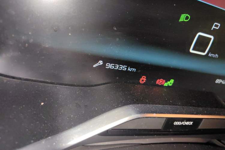 Used Citroen C6 2017 Revised Version 380THP Luxury Edition Odometer Close Up