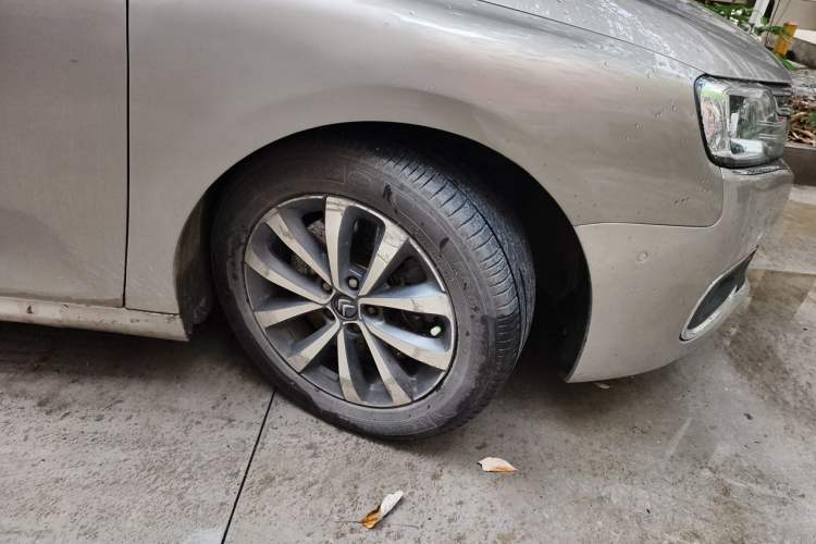 Used Citroen C6 2017 Revised Version 380THP Luxury Edition Right Front Wheel Hub