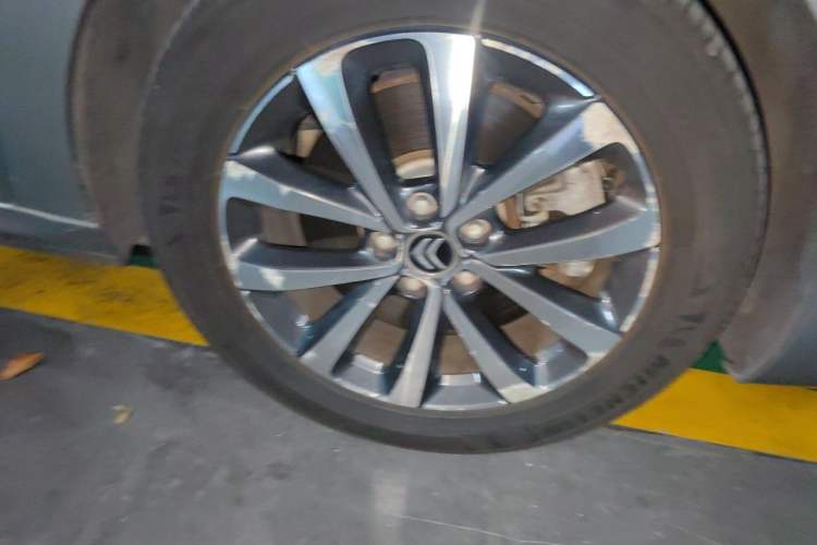 Used Citroen C6 2017 Revised Version 380THP Luxury Edition Right Front Wheel Hub
