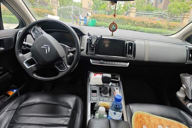 Used Citroen C6 2017 Revised Version 380THP Prestige Nappa Edition Center Console