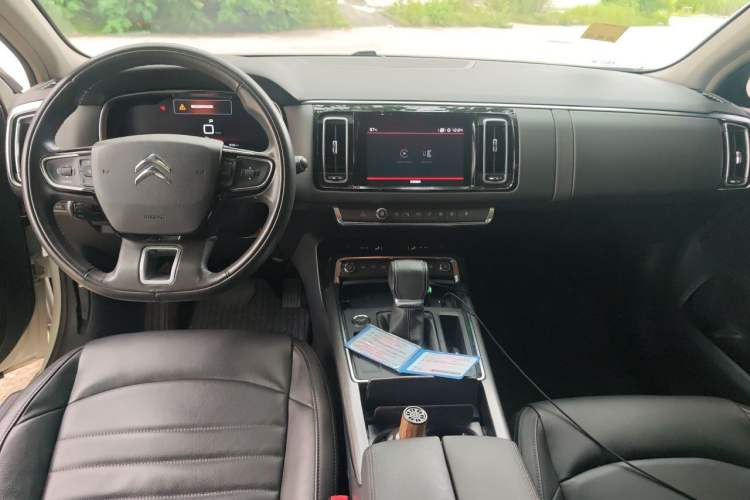 Used Citroen C6 2017 Revised Version 380THP Luxury Edition Center Console