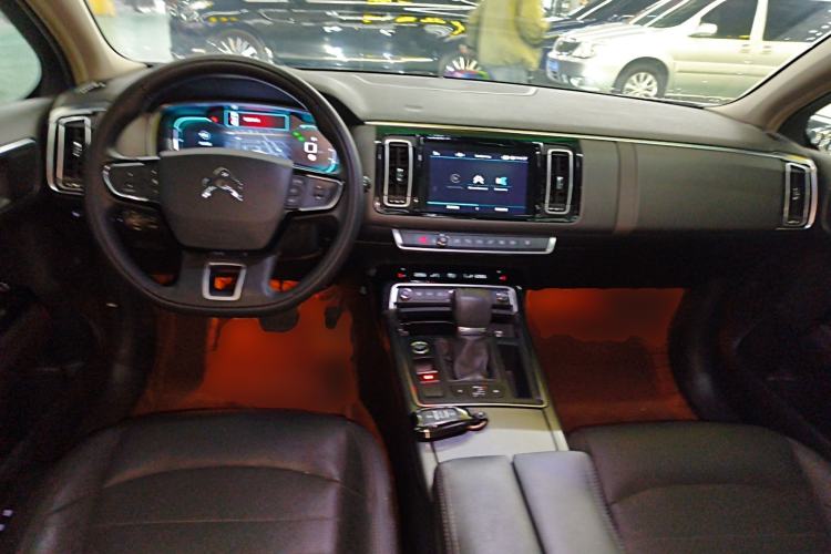 Used Citroen C6 2017 380THP Prestige Model Center Console