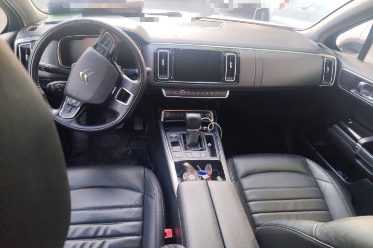 Used Citroen C6 2017 380THP Luxury Version Center Console