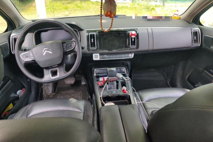 Used Citroen C6 2017 380THP Prestige Model Center Console