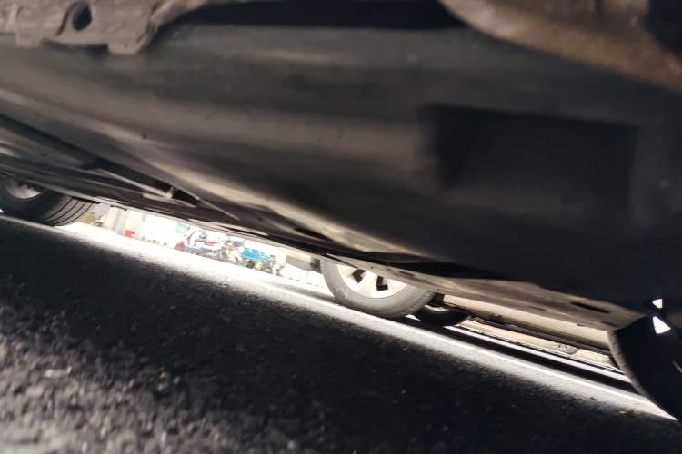 Used Citroen C6 2017 380THP Prestige Model Chassis Rear Left