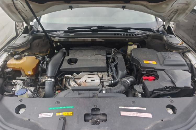 Used Citroen C6 2017 380THP Prestige Model Engine Bay
