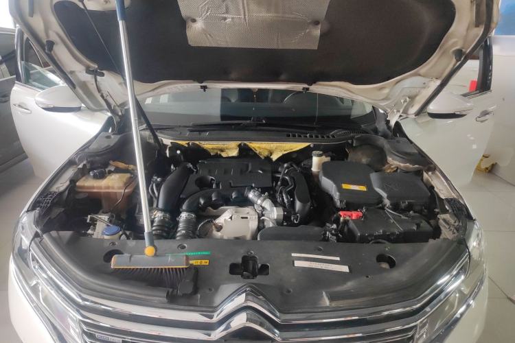 Used Citroen C6 2017 350THP Luxury Model Engine Bay