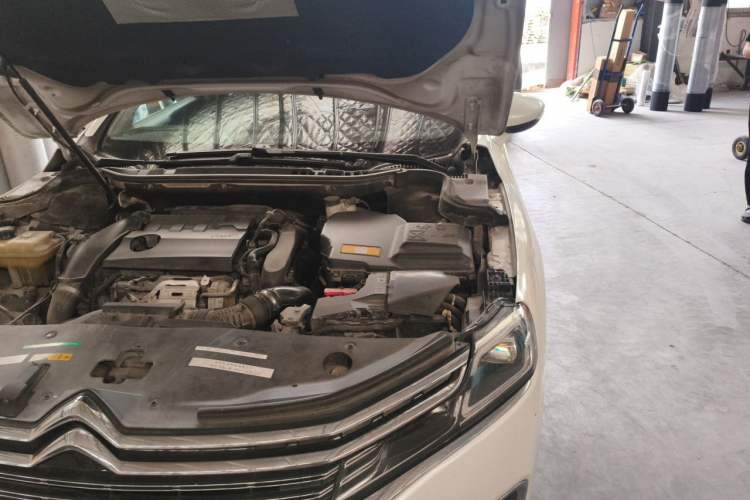 Used Citroen C6 2017 380THP Prestige Model Engine Bay Left