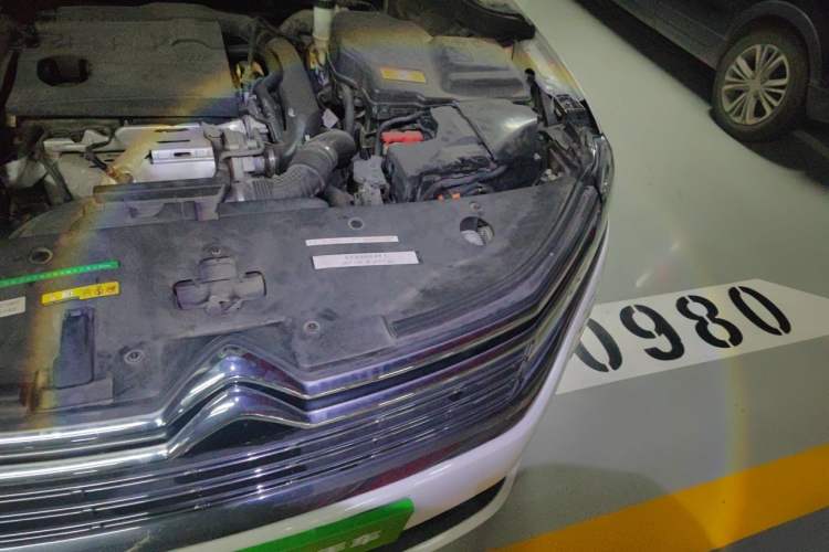 Used Citroen C6 2017 380THP Prestige Model Engine Bay Left