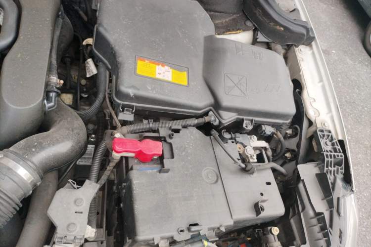Used Citroen C6 2017 380THP Luxury Version Engine Bay Left