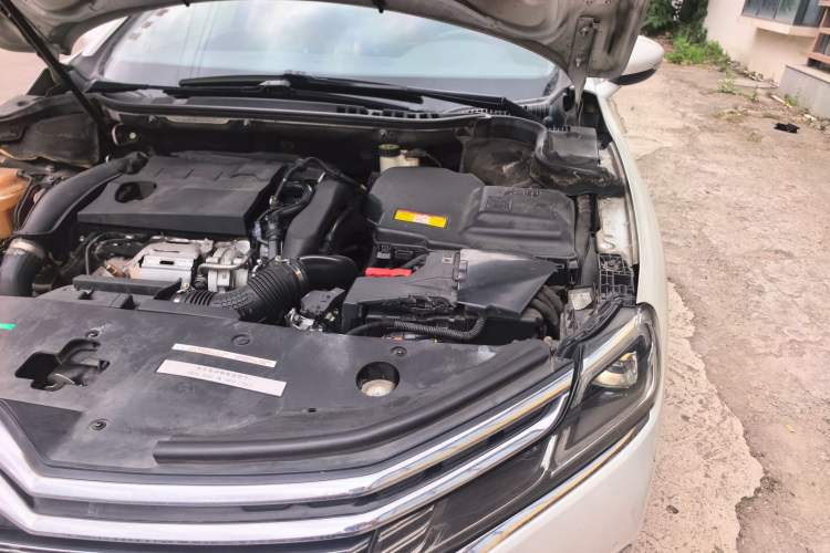 Used Citroen C6 2017 380THP Prestige Model Engine Bay Left