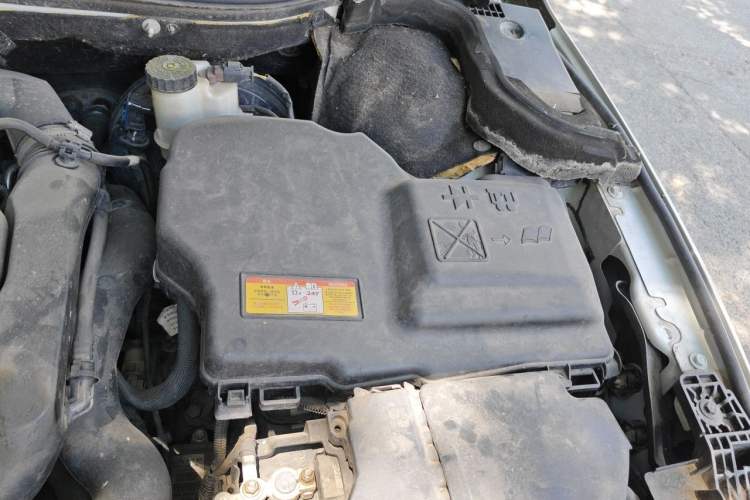 Used Citroen C6 2017 380THP Prestige Model Engine Bay Left