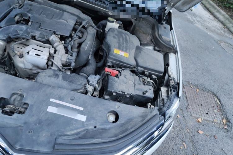 Used Citroen C6 2017 350THP Luxury Model Engine Bay Left