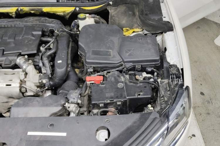 Used Citroen C6 2017 350THP Luxury Model Engine Bay Left