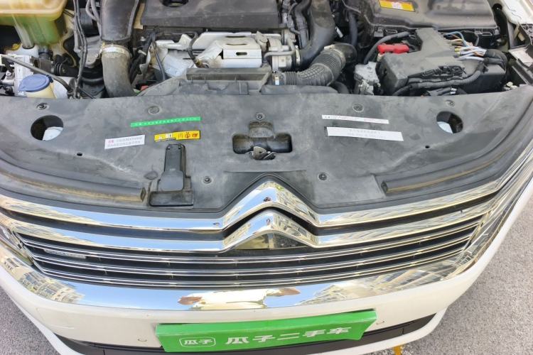 Used Citroen C6 2017 380THP Prestige Model Engine Bay
