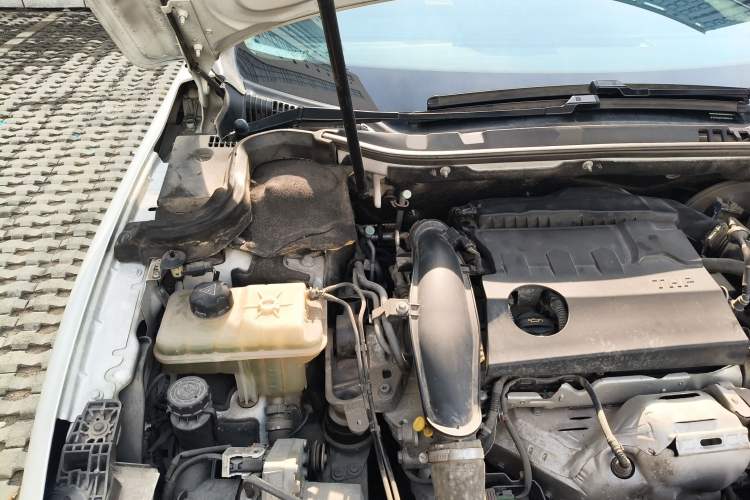 Used Citroen C6 2017 380THP Prestige Model Engine Bay Right