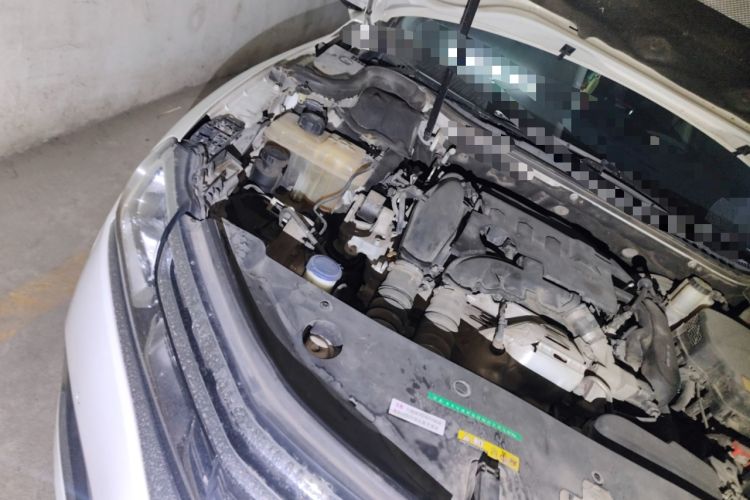 Used Citroen C6 2017 350THP Luxury Model Engine Bay Right