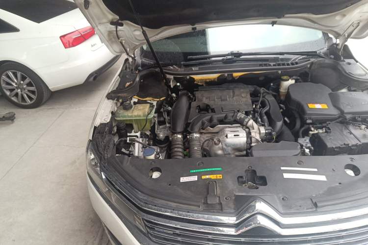 Used Citroen C6 2017 350THP Luxury Model Engine Bay Right