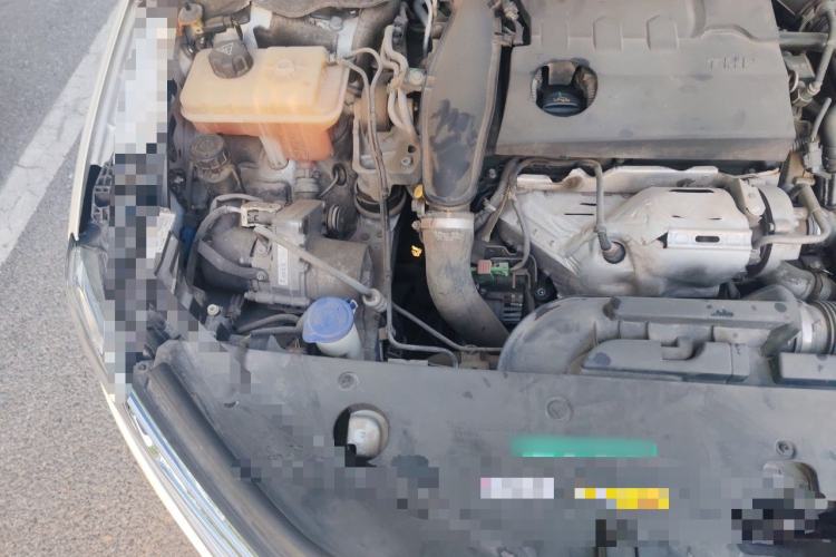 Used Citroen C6 2017 380THP Luxury Version Engine Bay Right