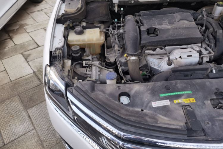 Used Citroen C6 2017 Revised Version 380THP Luxury Edition Engine Bay Right