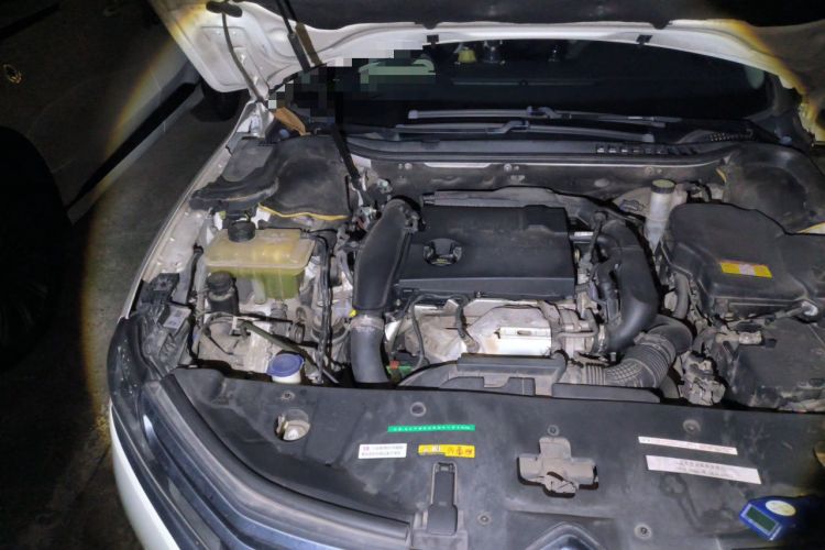 Used Citroen C6 2017 380THP Luxury Version Engine Bay Right
