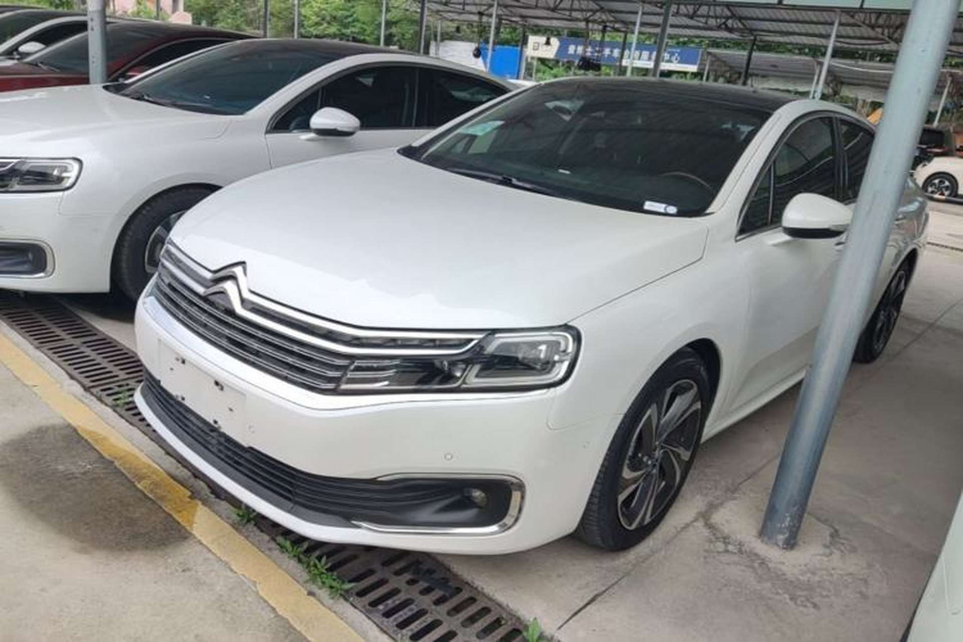 Used Citroen C6 2017 380THP Flagship Edition Front Left 45 Deg