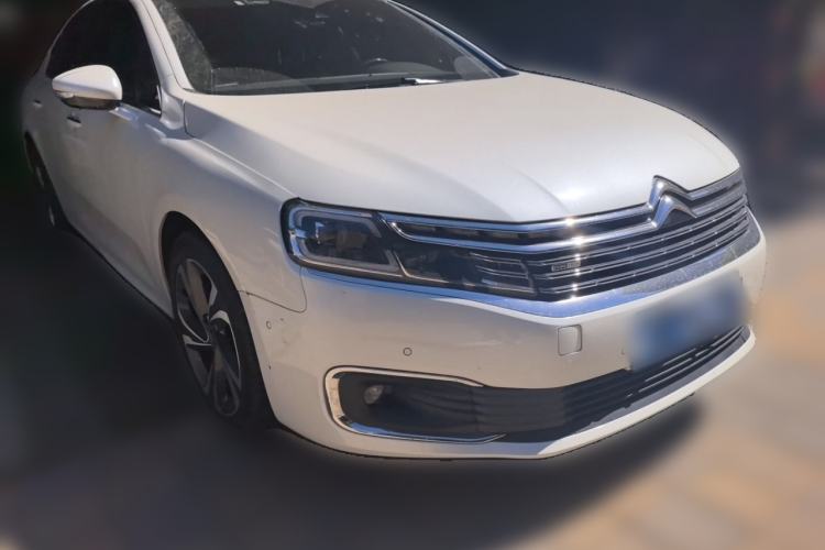 Used Citroen C6 2017 380THP Prestige Model Front Right 45 Deg
