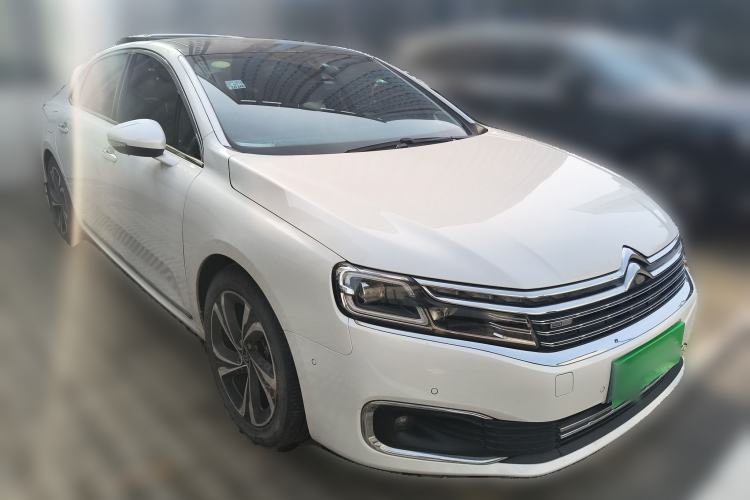 Used Citroen C6 2017 380THP Prestige Model Front Right 45 Deg