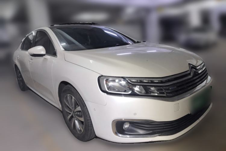 Used Citroen C6 2017 350THP Luxury Model Front Right 45 Deg