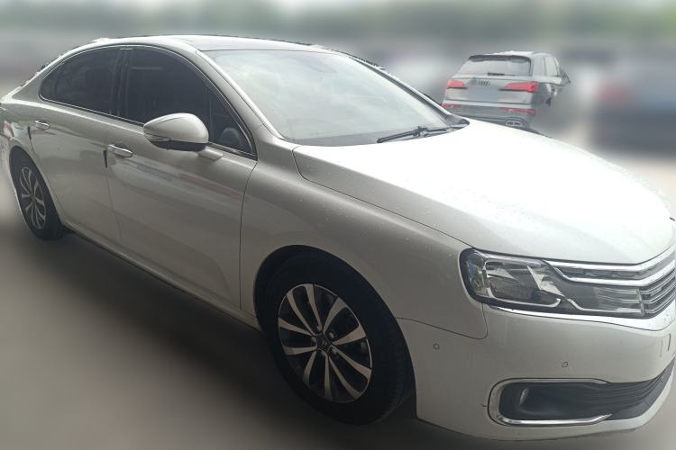 Used Citroen C6 2017 350THP Luxury Model Front Right 45 Deg