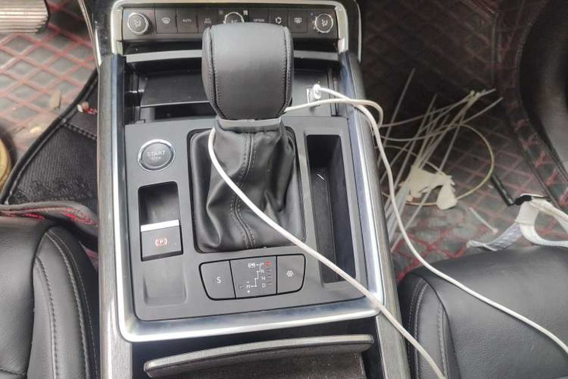 Used Citroen C6 2017 380THP Luxury Version Gear Lever